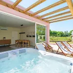 Bacelos Pink House - Riverfront With Jacuzzi * Soure