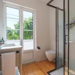 Bacelos Pink House - Riverfront With Jacuzzi Soure