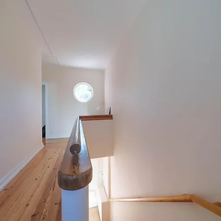 Bacelos Pink House - Riverfront With Jacuzzi Дом отдыха Soure