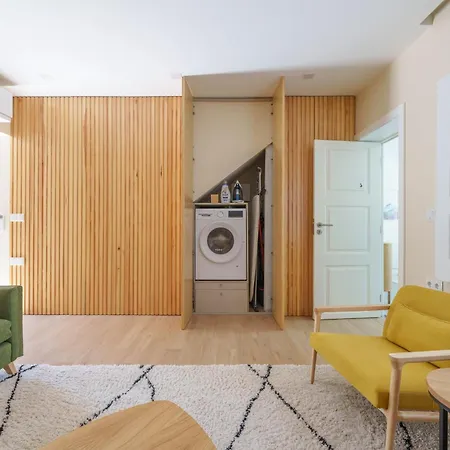 Bacelos Pink House - Riverfront With Jacuzzi Σπίτι διακοπών *