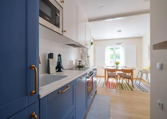 Holiday home Bacelos Pink House - Riverfront With Jacuzzi Soure