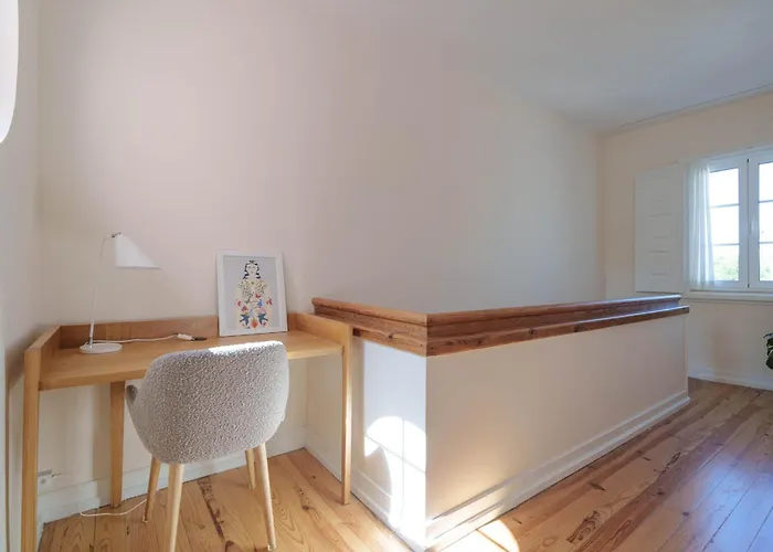 Bacelos Pink House - Riverfront With Jacuzzi Feriehus *