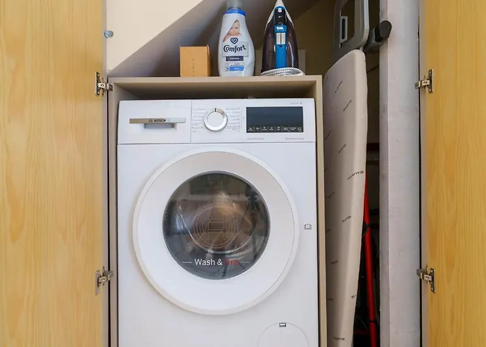 Holiday home Bacelos Pink House - Riverfront With Jacuzzi *