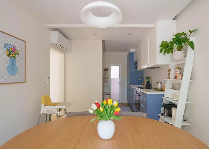 Holiday home Bacelos Pink House - Riverfront With Jacuzzi *